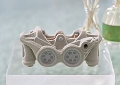 YZF-R1M brake caliper by Needle Felting